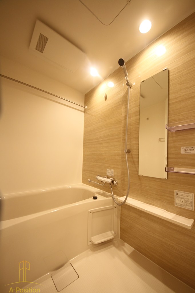 コンフォリア・リヴ本町WEST Q