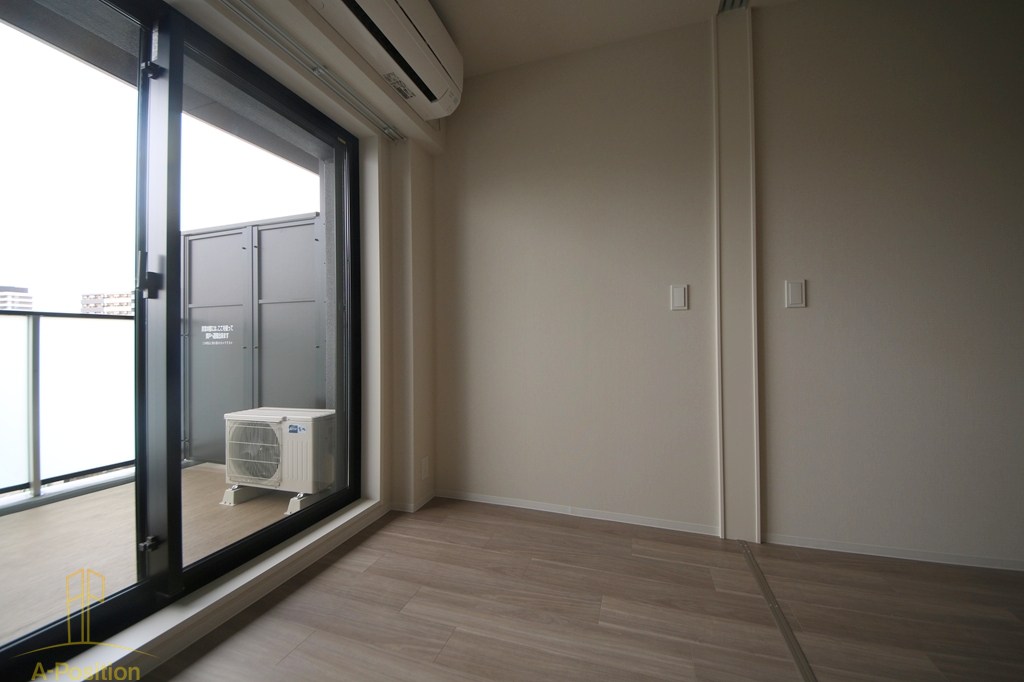 コンフォリア・リヴ本町WEST Q