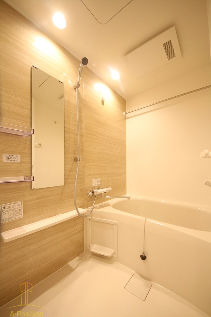 コンフォリア・リヴ本町WEST Q