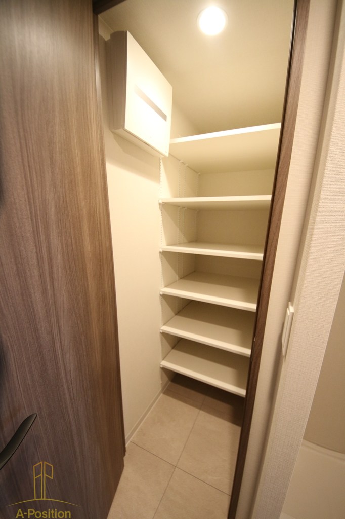 コンフォリア・リヴ本町WEST Q