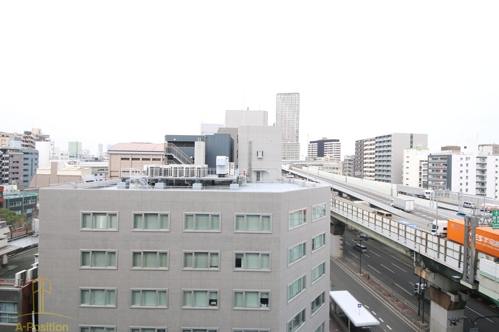 コンフォリア・リヴ本町WEST Q