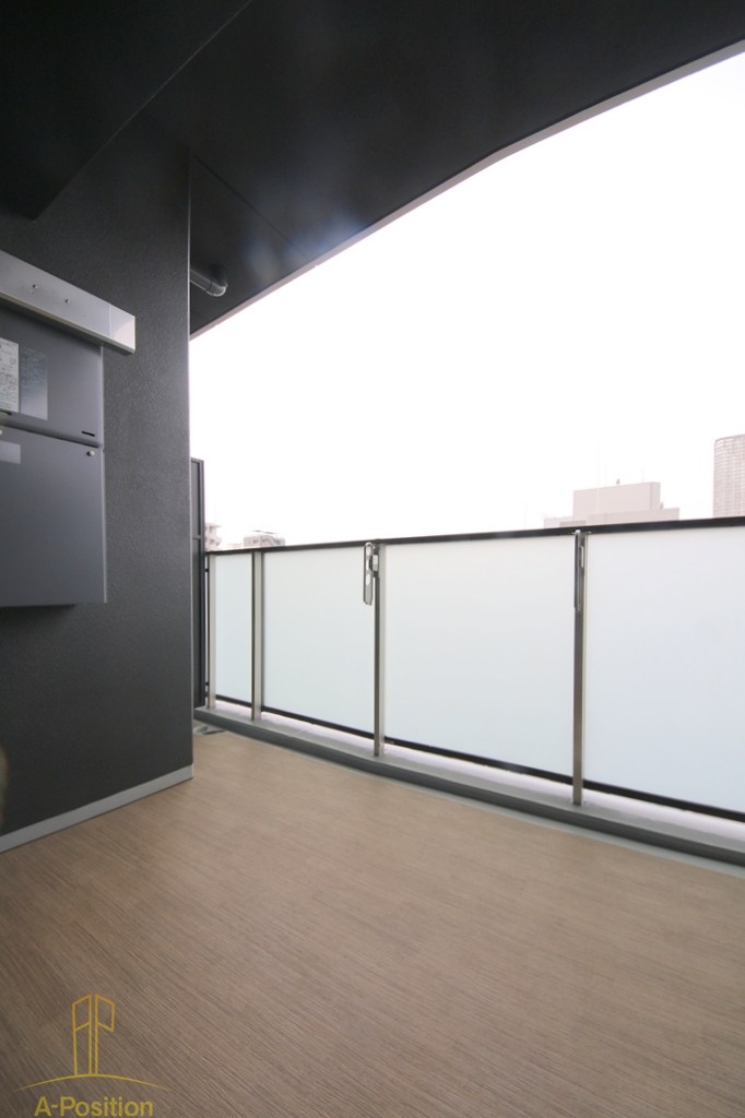 コンフォリア・リヴ本町WEST Q