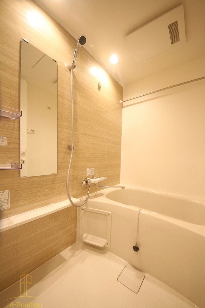 コンフォリア・リヴ本町WEST Q