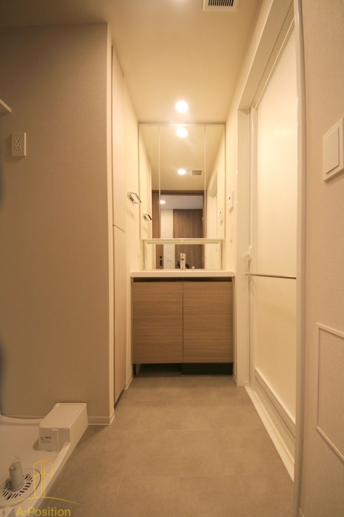 コンフォリア・リヴ本町WEST Q