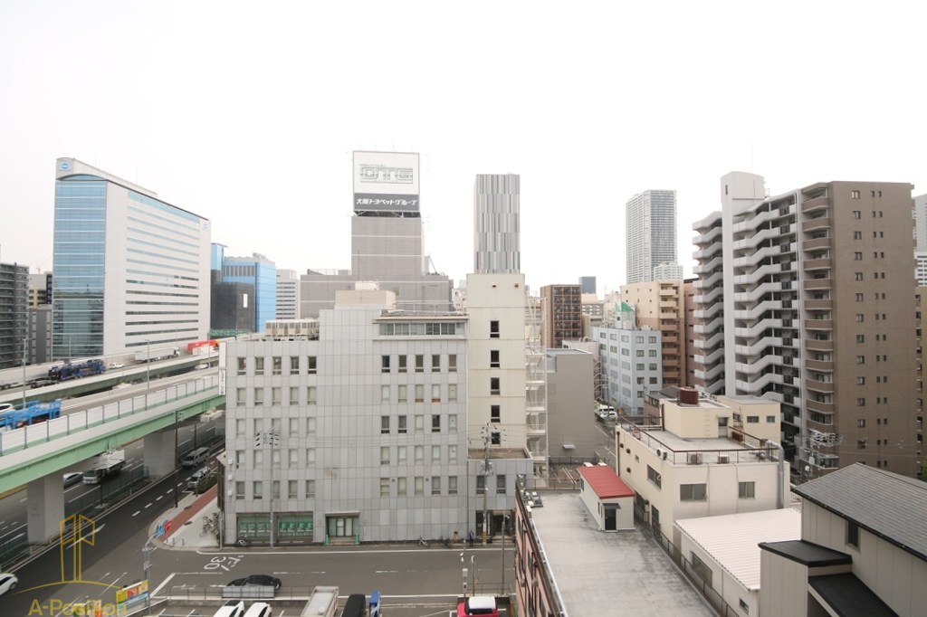 コンフォリア・リヴ本町WEST Q