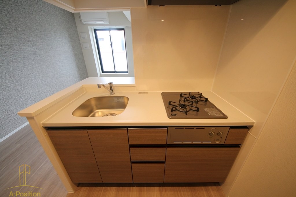 コンフォリア・リヴ本町WEST Q