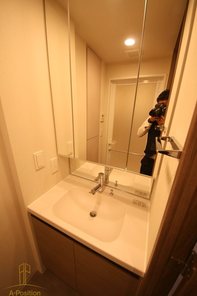 コンフォリア・リヴ本町WEST Q