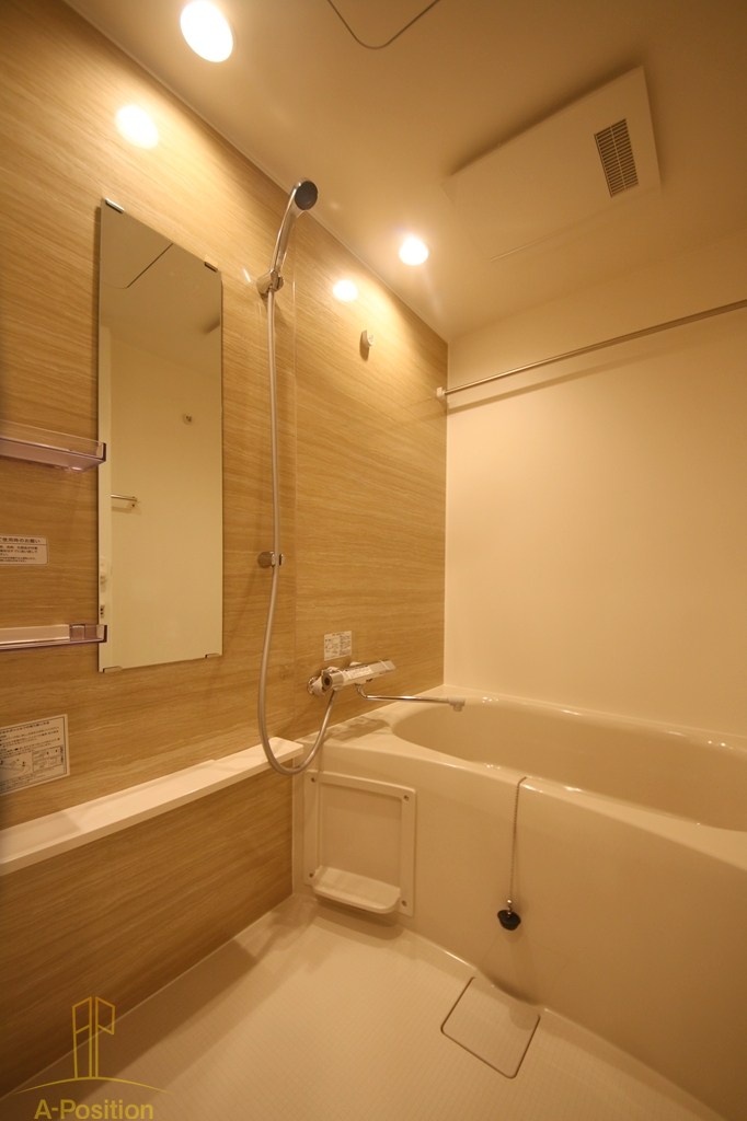 コンフォリア・リヴ本町WEST Q