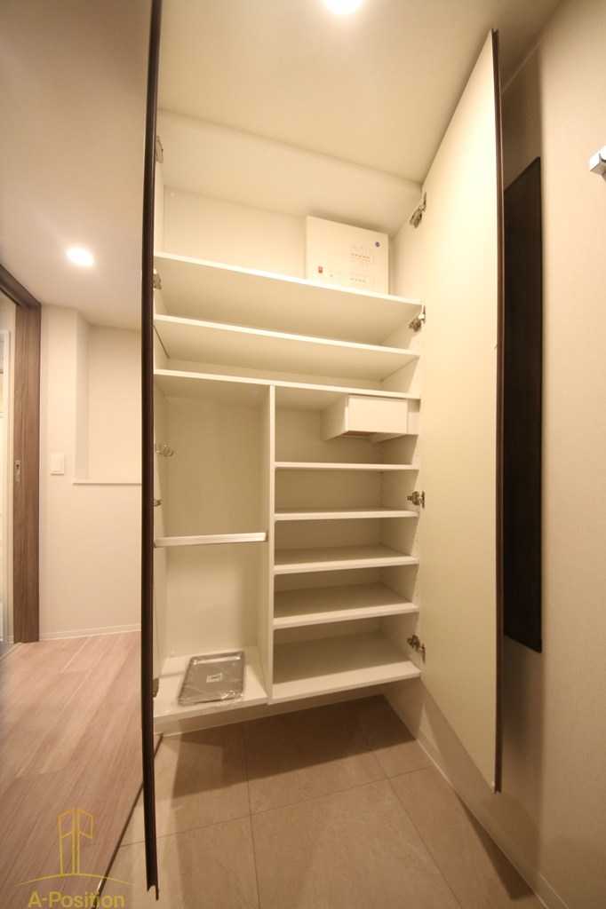 コンフォリア・リヴ本町WEST Q