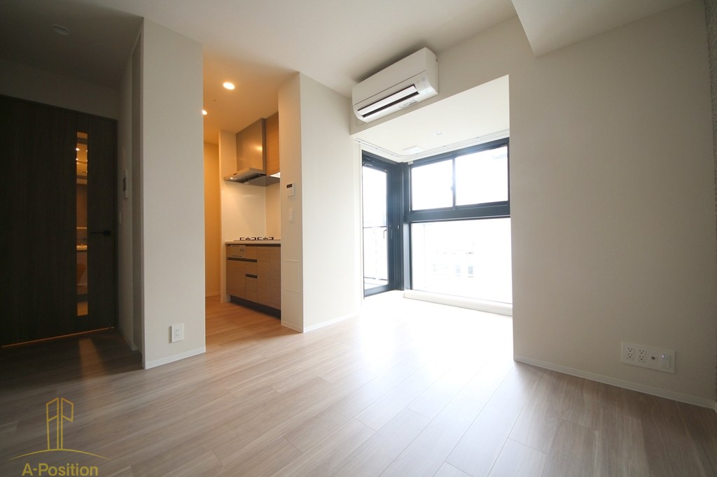 コンフォリア・リヴ本町WEST Q