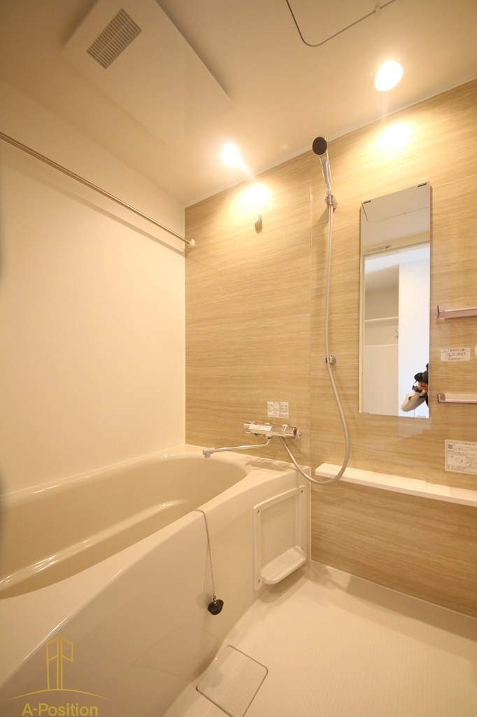 コンフォリア・リヴ本町WEST Q