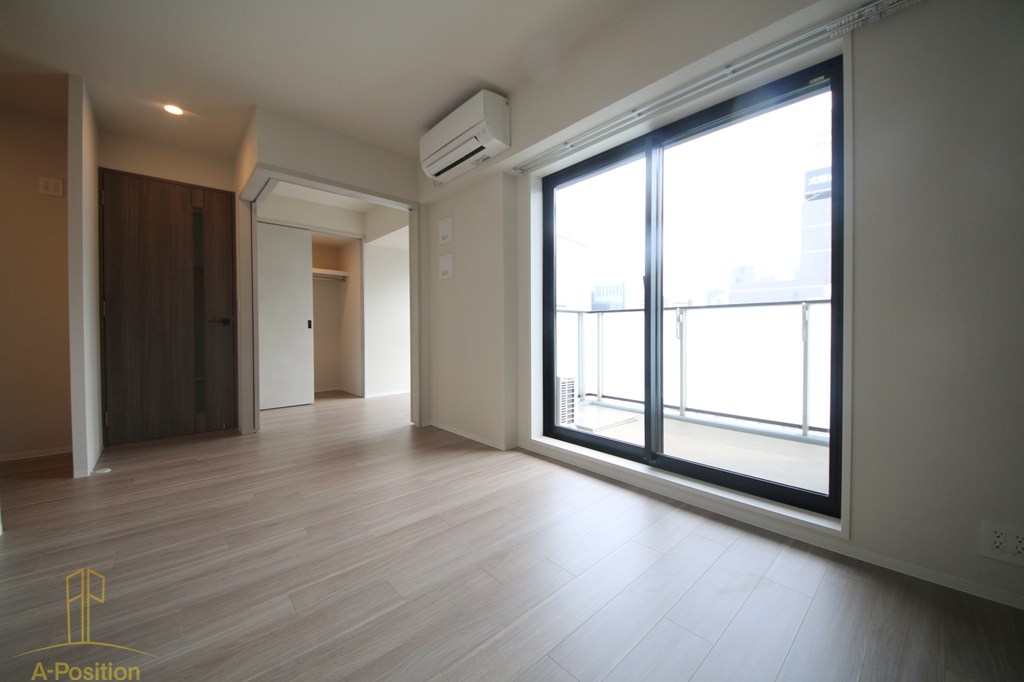 コンフォリア・リヴ本町WEST Q