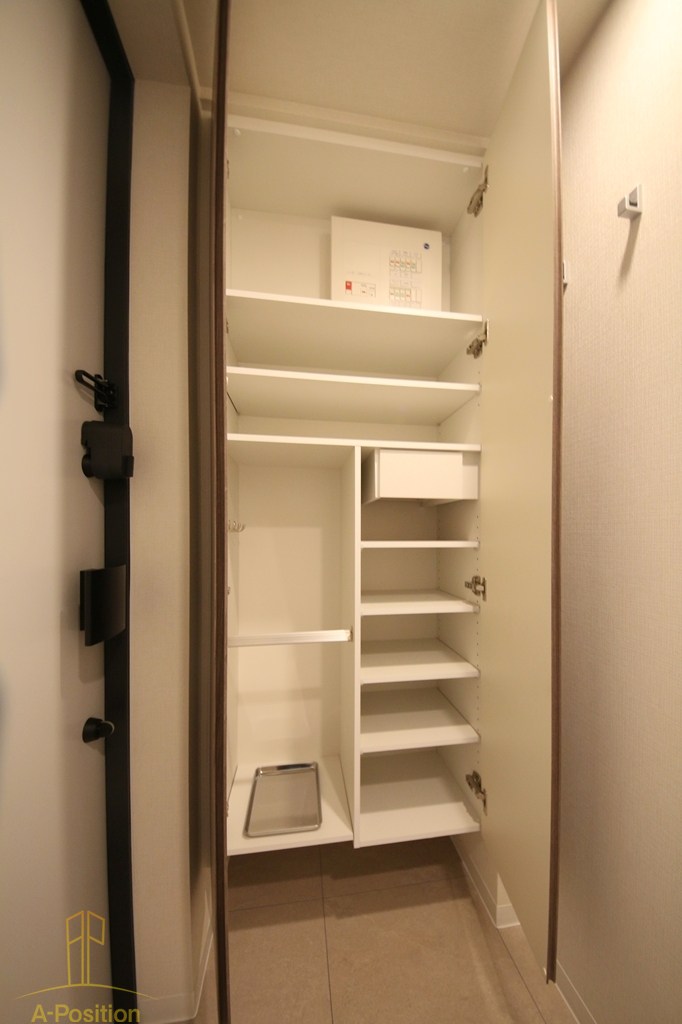 コンフォリア・リヴ本町WEST Q