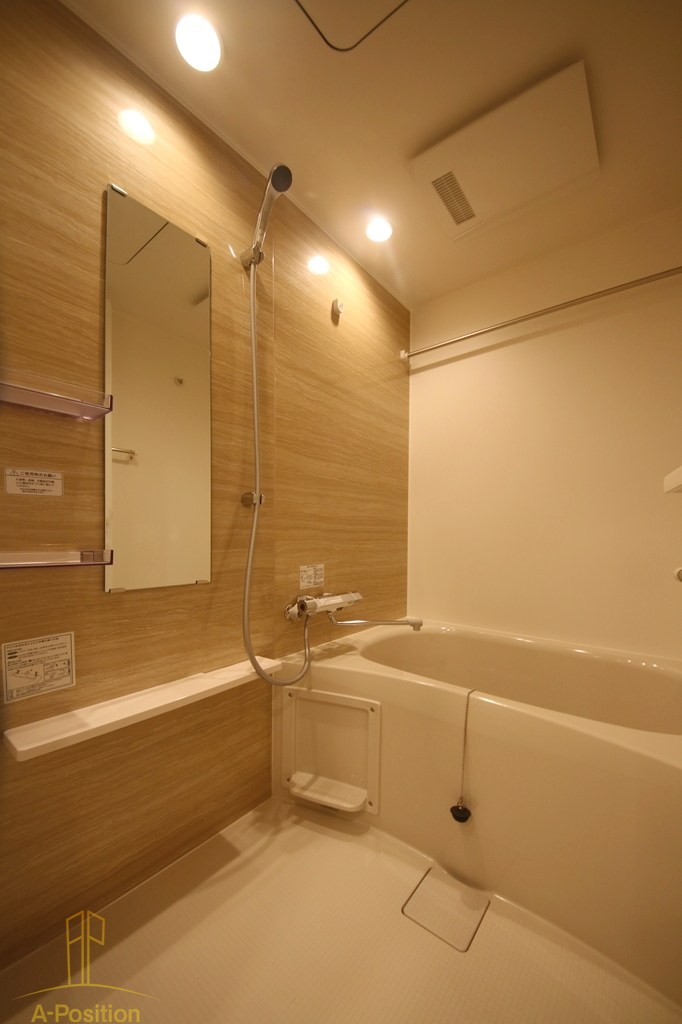 コンフォリア・リヴ本町WEST Q