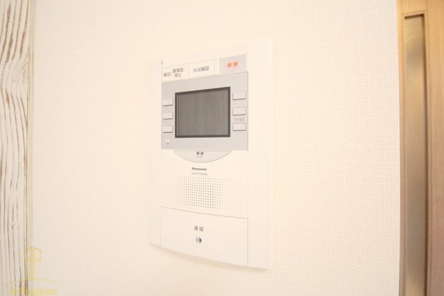 プレサンス福島ミッドエル