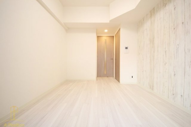 プレサンス福島ミッドエル