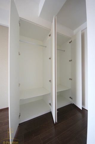 コンフォリア阿波座 