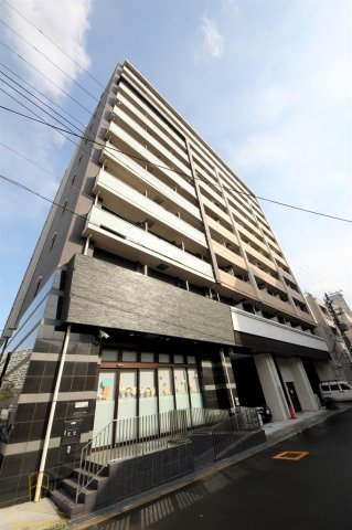 レジュールアッシュウエストレジス