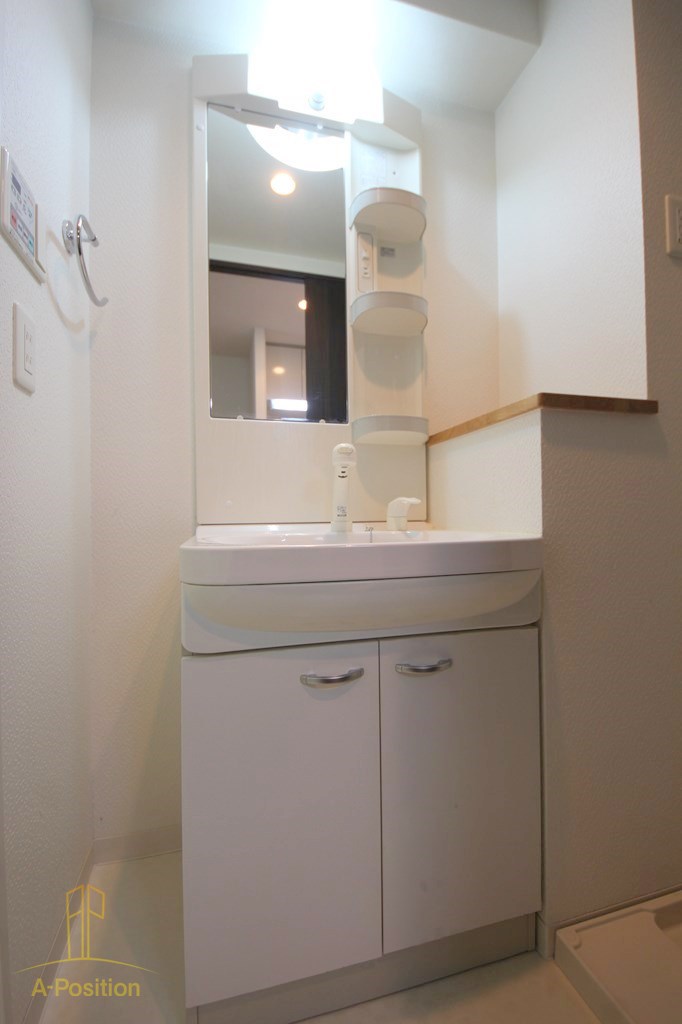 クリスタルブライト谷町