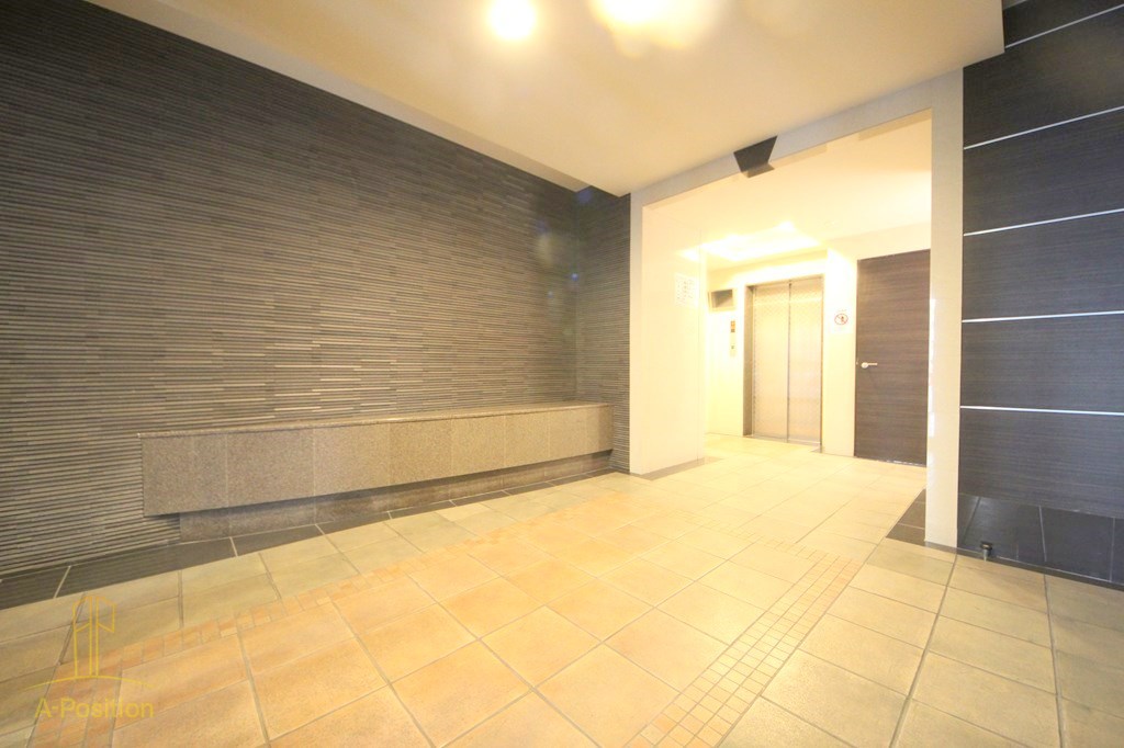 クリスタルブライト谷町