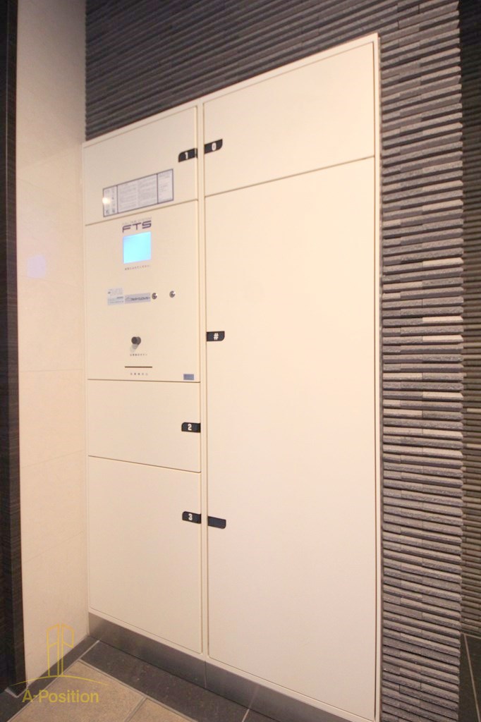 クリスタルブライト谷町