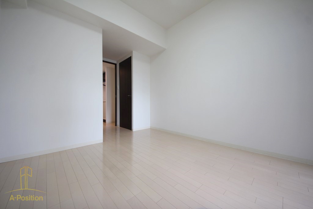 クリスタルブライト谷町