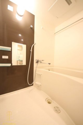 レジュールアッシュ梅田アクシア