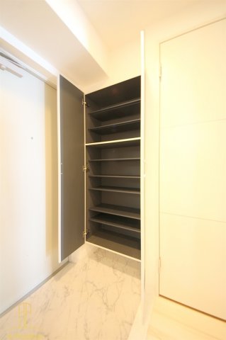 プラシード新町