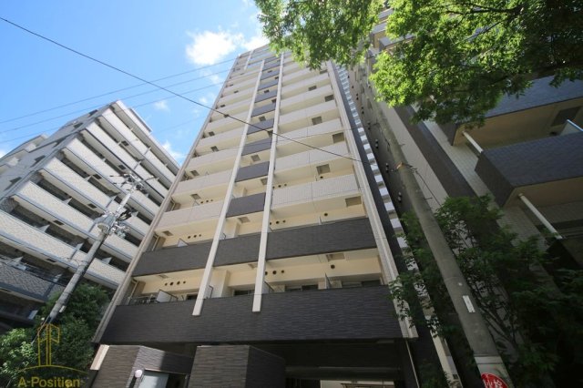 クリスタルグランツ梅田