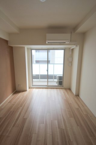 スプランディッド淀屋橋DUE（ドューエ）