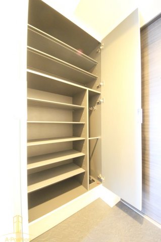 プレサンスOSAKA DOMECITY クロスティ