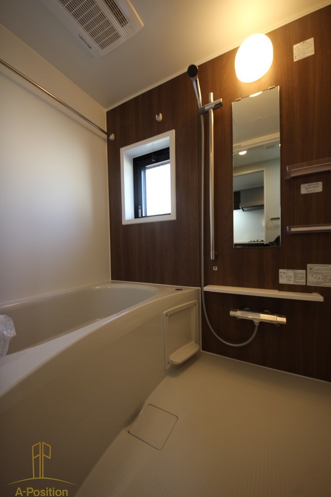 GLUCKMAISON/S-EBIE XI