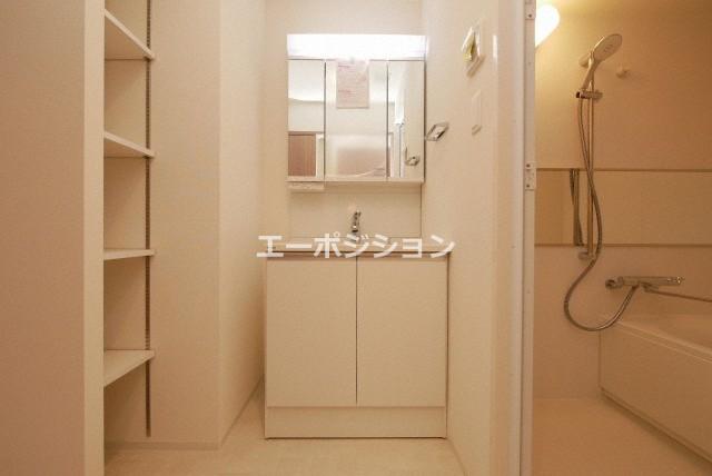 スプランディッド難波キャトル