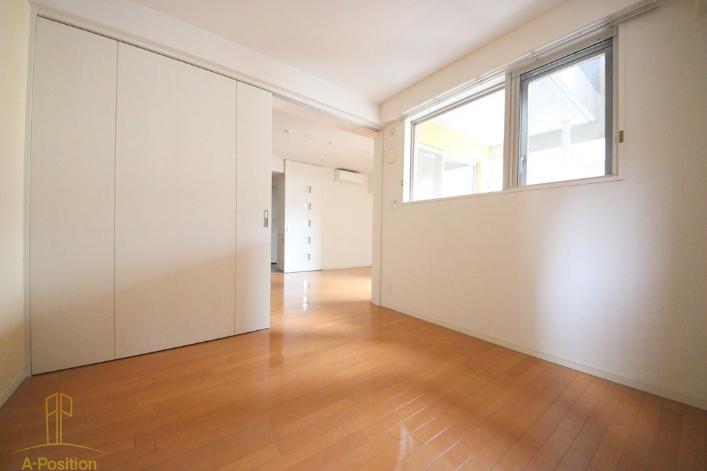 FLAT INN UESHIO