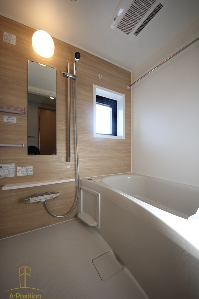 GLUCKMAISON/S-EBIE XI
