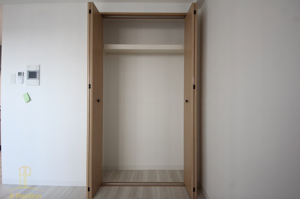 GLUCKMAISON/S-EBIE XI