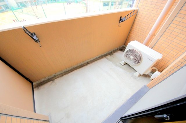 明るいバルコニー