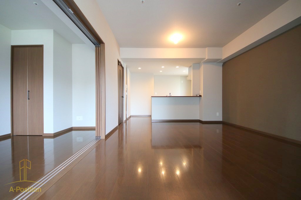 INOYA BLDG RESIDENCE