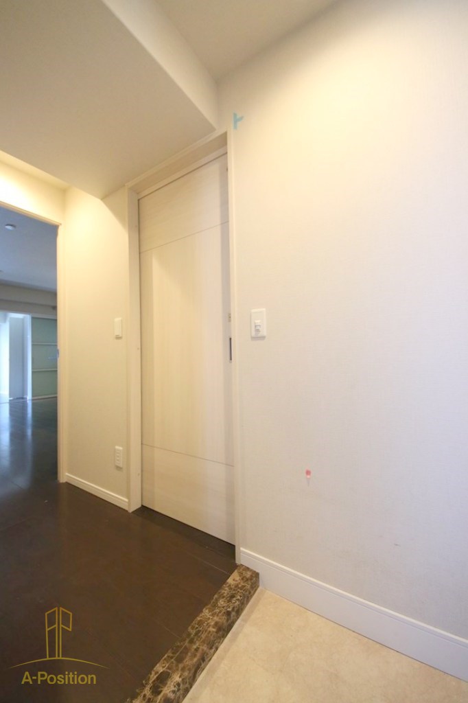 INOYA BLDG RESIDENCE