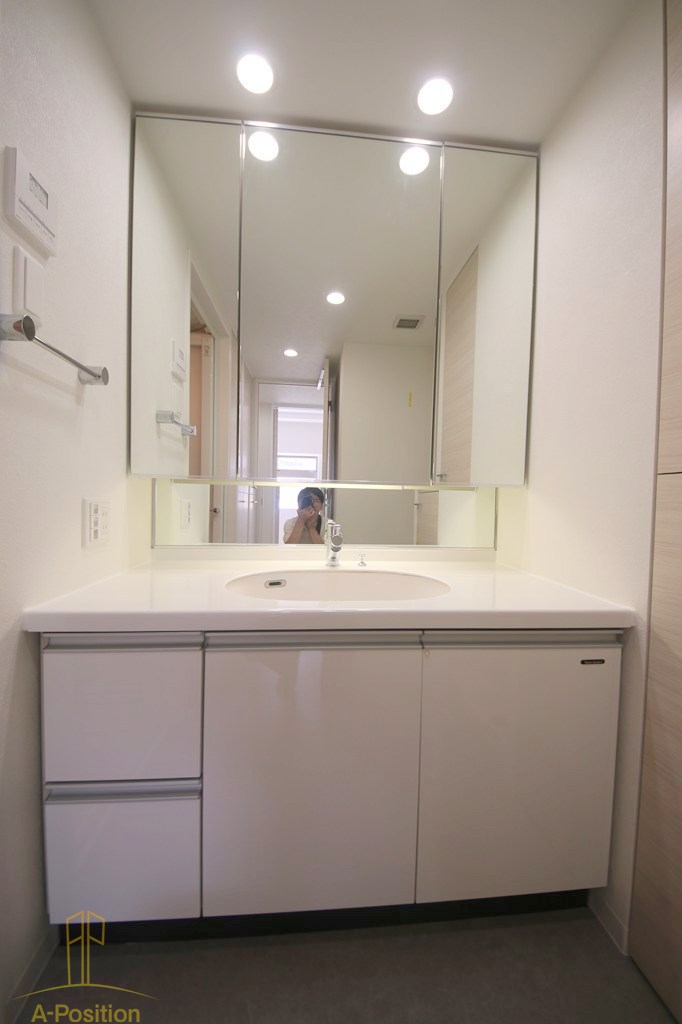 フロンティアタワー日本橋