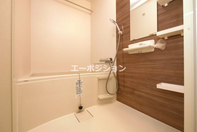 セレニテ難波ミラク参番館