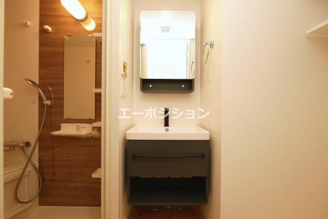 セレニテ難波ミラク参番館