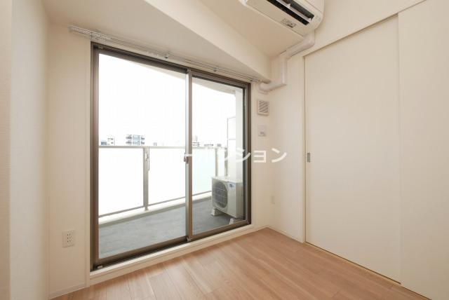 セレニテ難波ミラク参番館