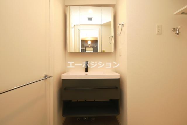 セレニテ難波ミラク参番館