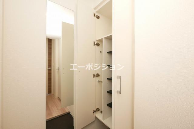 セレニテ難波ミラク参番館