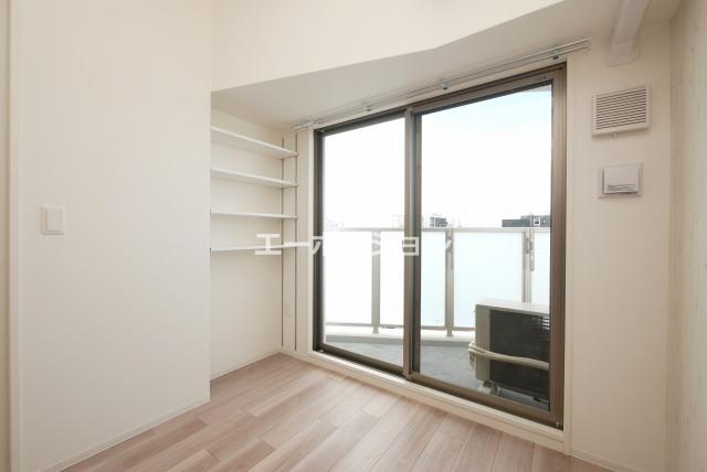 セレニテ難波ミラク参番館