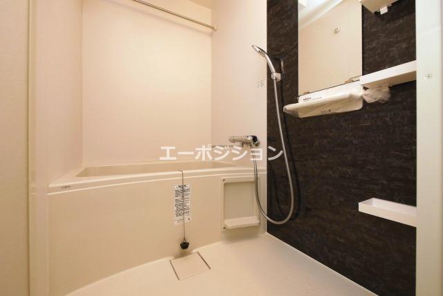 セレニテ難波ミラク参番館