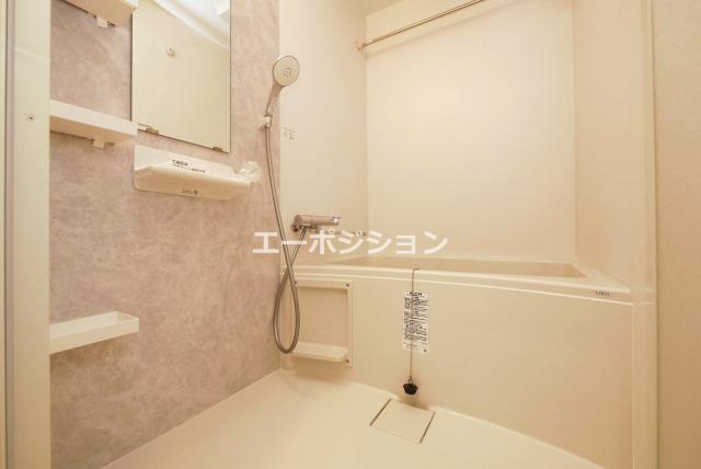 セレニテ難波ミラク参番館