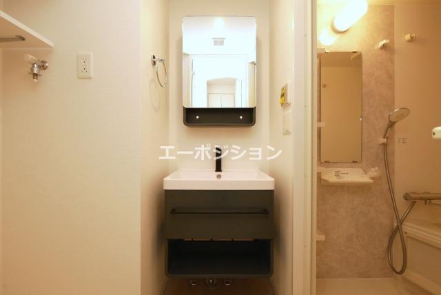 セレニテ難波ミラク参番館