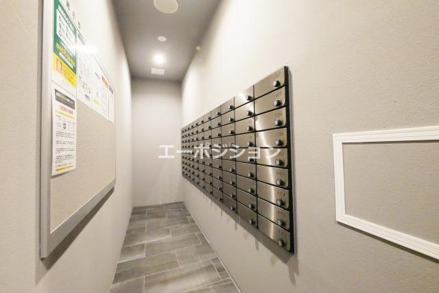 セレニテ難波ミラク参番館